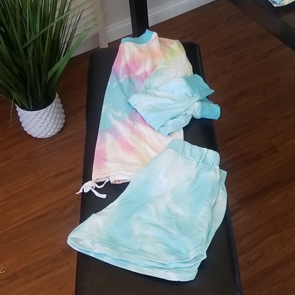SUPER CUTE BLUE TIE DYE PAJAMAS SHORT SET NEW - Picture 3 of 5